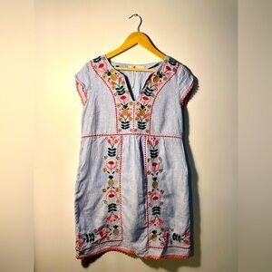 Boden linen embroidered dress. Size 6 petite, bust 34 1/2-35,  length 34.